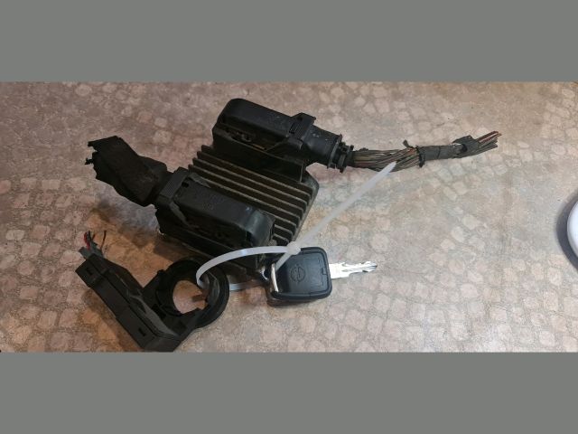 bontott OPEL ASTRA G Motorvezérlő
