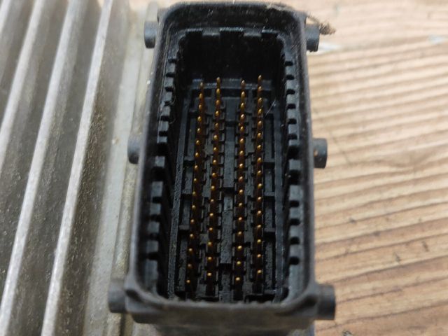 bontott OPEL ASTRA G Motorvezérlő