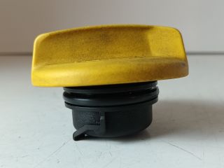 bontott OPEL ASTRA G Olajbeöntő Sapka