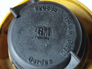 bontott OPEL ASTRA G Olajbeöntő Sapka