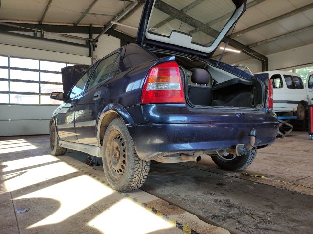 bontott OPEL ASTRA G Porlasztó Sor / Híd