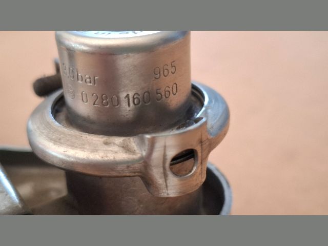 bontott OPEL ASTRA G Porlasztó Sor / Híd