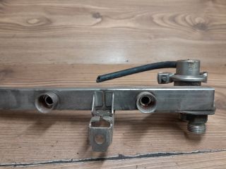 bontott OPEL ASTRA G Porlasztó Sor / Híd