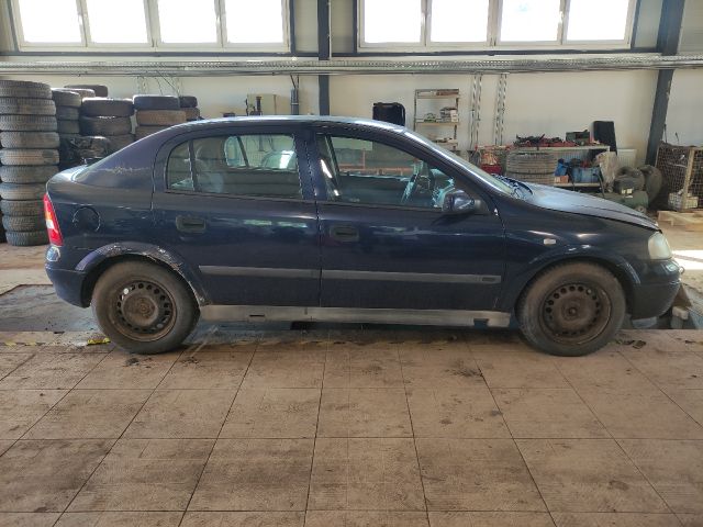 bontott OPEL ASTRA G Porlasztó Sor / Híd