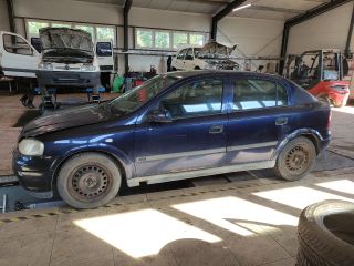 bontott OPEL ASTRA G Porlasztó Sor / Híd