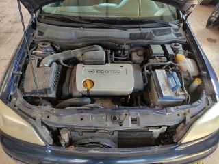 bontott OPEL ASTRA G Porlasztó Sor / Híd