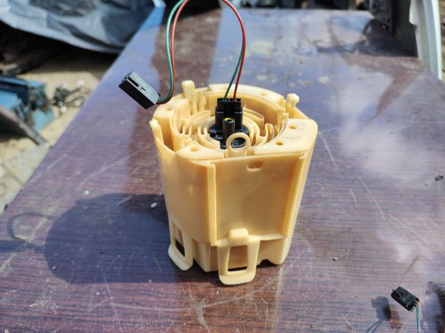 bontott OPEL ASTRA G Üzemanyag Szivattyú