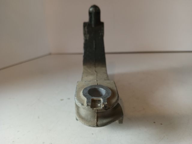 bontott OPEL ASTRA G Váltó Tartó Bak (Pozíciófüggetlen)