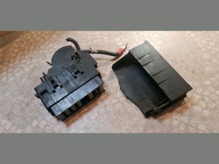 bontott OPEL ASTRA G Biztosítéktábla Motortér