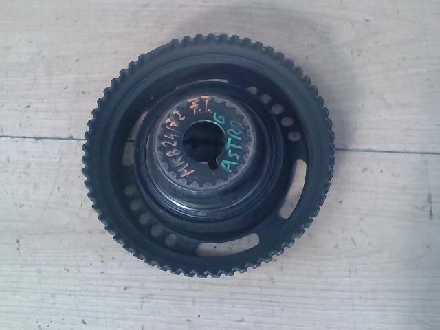 bontott OPEL ASTRA G Főtengely Szíjtárcsa