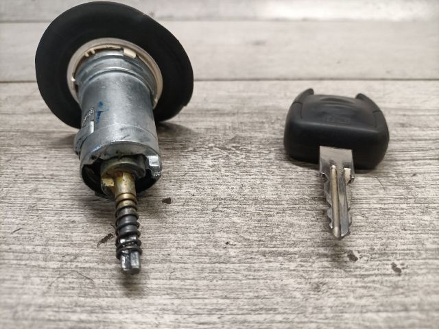 bontott OPEL ASTRA G Gyújtáskapcsoló