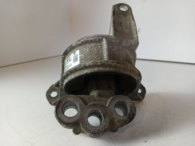 bontott OPEL ASTRA G Motor Tartó Bak Jobb