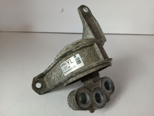 bontott OPEL ASTRA G Motor Tartó Bak Jobb