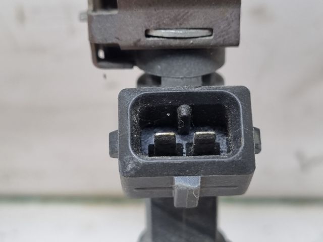 bontott OPEL ASTRA G Porlasztó Sor / Híd