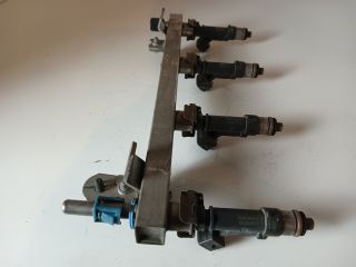 bontott OPEL ASTRA G Porlasztó Sor / Híd