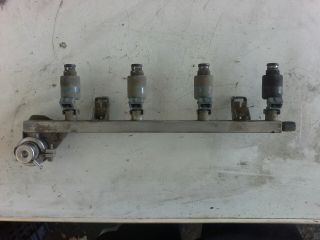 bontott OPEL ASTRA G Porlasztó Sor / Híd