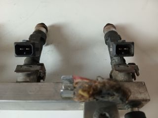 bontott OPEL ASTRA G Porlasztó Sor / Híd