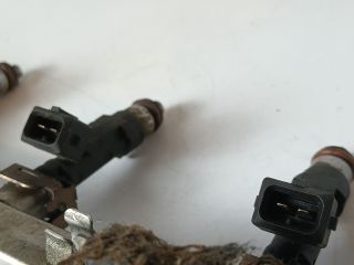 bontott OPEL ASTRA G Porlasztó Sor / Híd