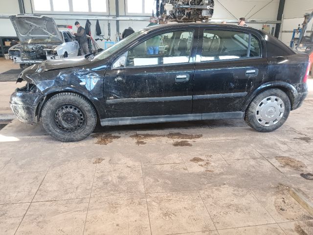 bontott OPEL ASTRA G Porlasztó Sor / Híd