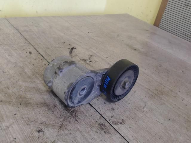 bontott OPEL ASTRA G Szíjfeszítő Görgő