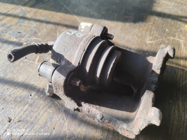 bontott OPEL ASTRA G Bal első Féknyereg Munkahengerrel