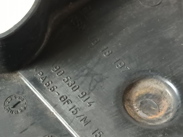 bontott OPEL ASTRA G Első Alsó Vezérlés Burkolat