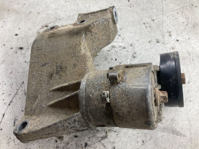 bontott OPEL ASTRA G Generátor Tartó Bak