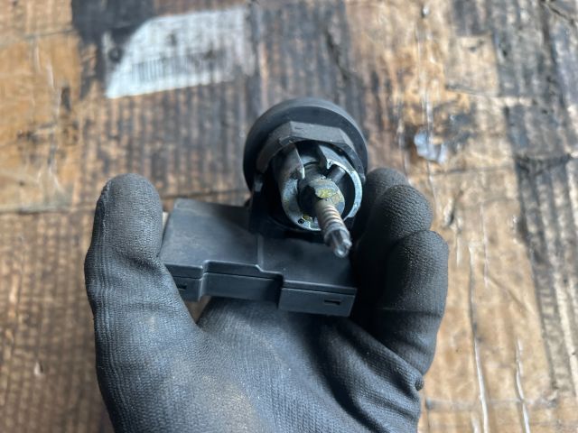 bontott OPEL ASTRA G Gyújtáskapcsoló