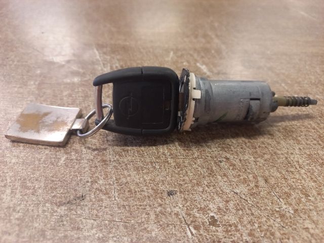 bontott OPEL ASTRA G Gyújtáskapcsoló