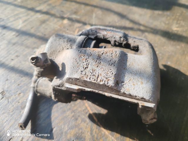 bontott OPEL ASTRA G Jobb első Féknyereg Munkahengerrel