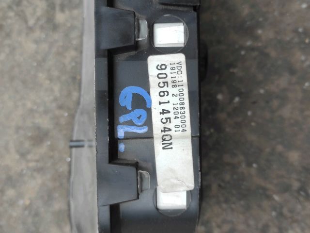 bontott OPEL ASTRA G Kilométeróra