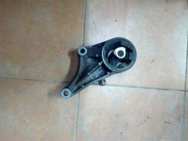 bontott OPEL ASTRA G Motor Tartó Bak (Fém)