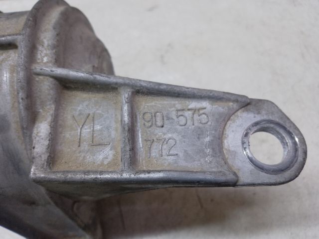 bontott OPEL ASTRA G Motor Tartó Bak Jobb