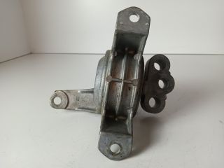 bontott OPEL ASTRA G Motor Tartó Bak Jobb