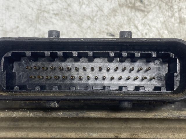 bontott OPEL ASTRA G Motorvezérlő