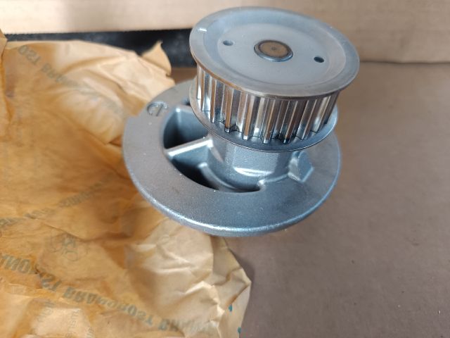 bontott OPEL ASTRA G Vízpumpa