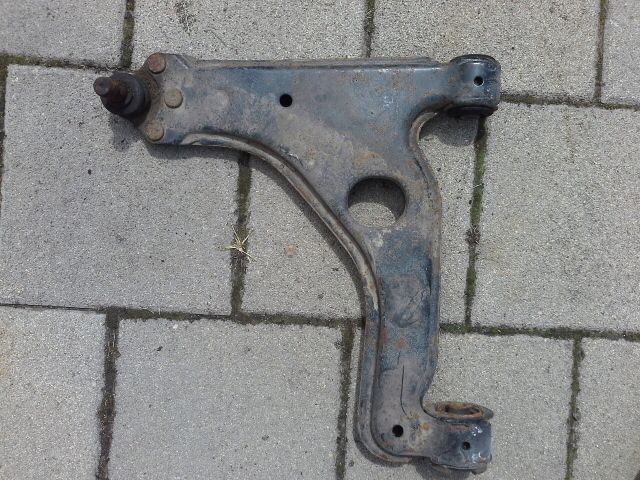 bontott OPEL ASTRA G Bal első Lengőkar