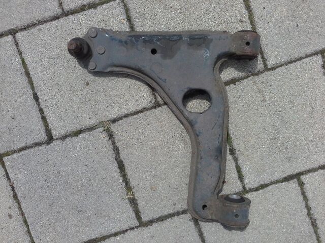 bontott OPEL ASTRA G Bal első Lengőkar