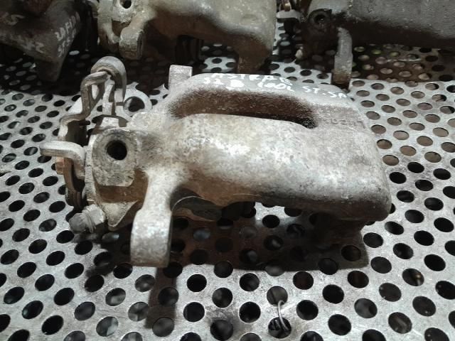 bontott OPEL ASTRA G Bal hátsó Féknyereg Munkahengerrel