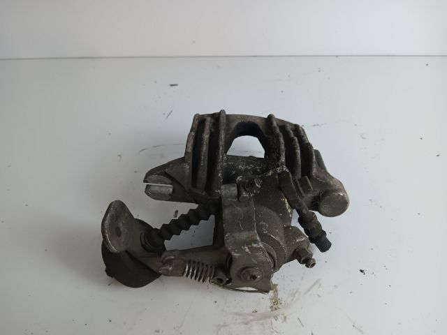 bontott OPEL ASTRA G Bal hátsó Féknyereg Munkahengerrel