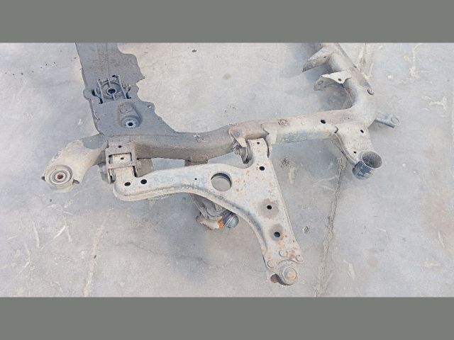 bontott OPEL ASTRA G Első Bölcső