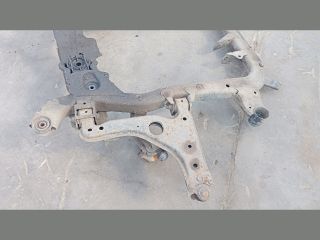 bontott OPEL ASTRA G Első Bölcső