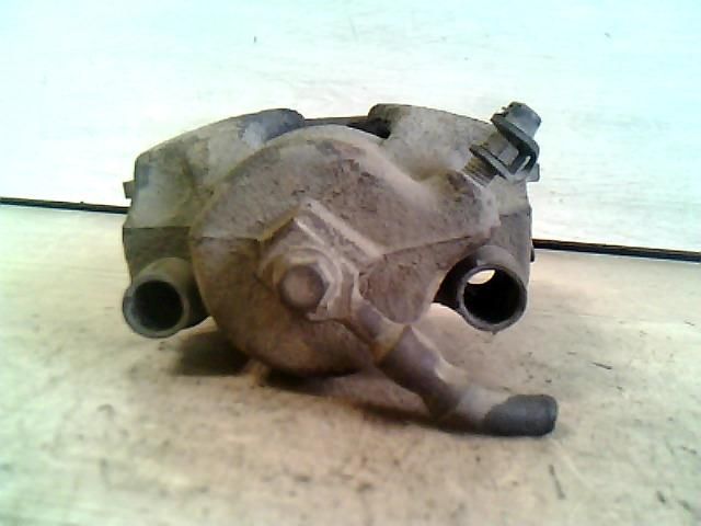 bontott OPEL ASTRA G Jobb első Féknyereg Munkahengerrel