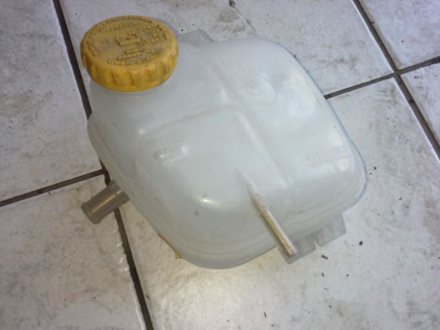 bontott OPEL ASTRA G Kiegyenlítő Tartály