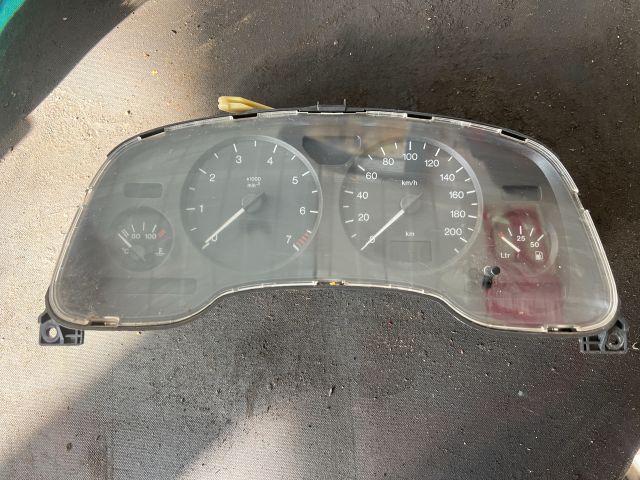 bontott OPEL ASTRA G Kilométeróra