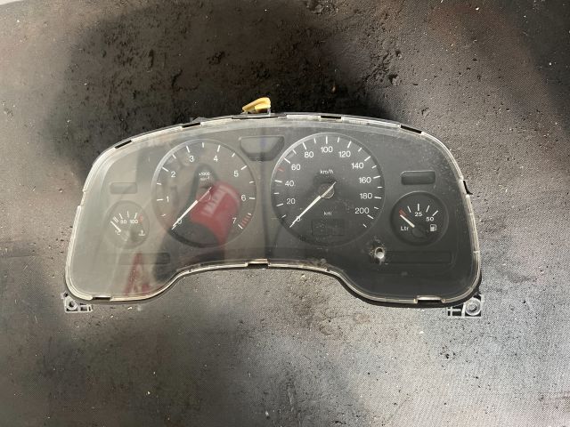 bontott OPEL ASTRA G Kilométeróra