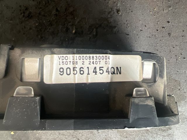 bontott OPEL ASTRA G Kilométeróra