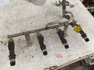 bontott OPEL ASTRA G Porlasztó Sor / Híd