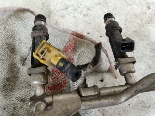 bontott OPEL ASTRA G Porlasztó Sor / Híd