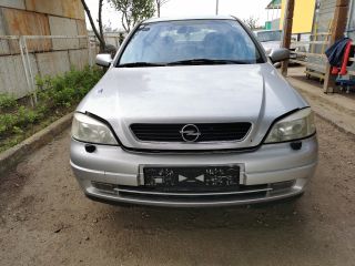 bontott OPEL ASTRA G Porlasztó Sor / Híd